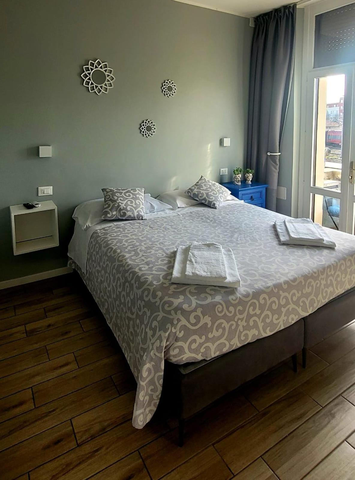 Al Binario Brescia Hotel Buitenkant foto